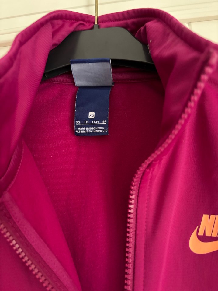 Mor Nike Kadın Spor Fermuarlı Ceket - Görsel 2