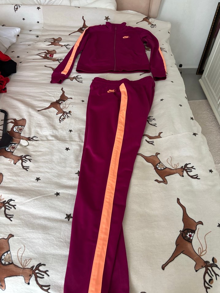 Mor Nike Kadın Spor Fermuarlı Ceket - Görsel 3