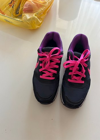 Pembe Bağcıklı Spor Ayakkabı - Görsel 3