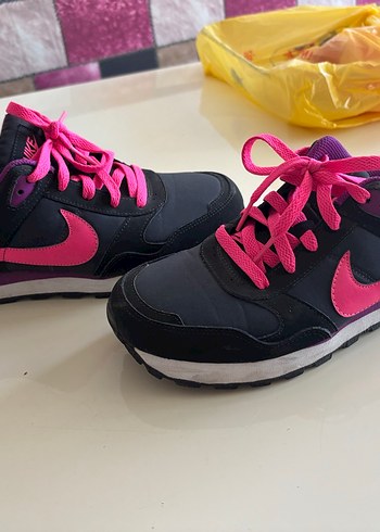 Pembe Bağcıklı Spor Ayakkabı - Görsel 4