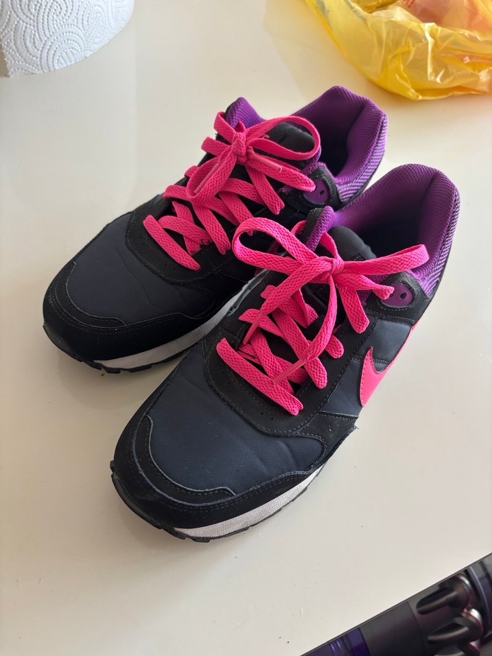 Pembe Bağcıklı Spor Ayakkabı - Görsel 5