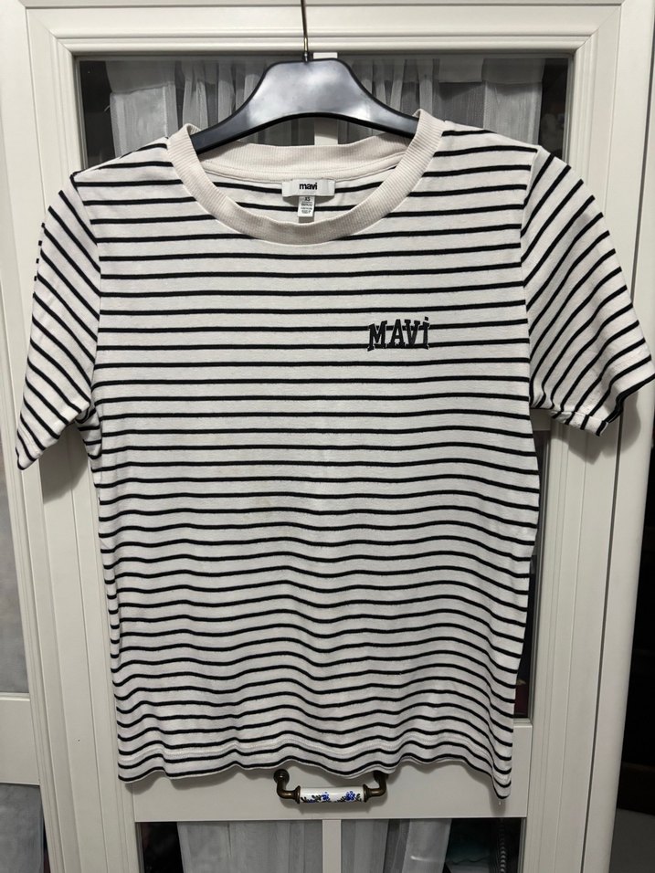 Mavi Çizgili Kadın Tişört - Görsel 2