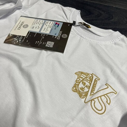 s/m Beden Versace ithal yeni sezon t-shirt
