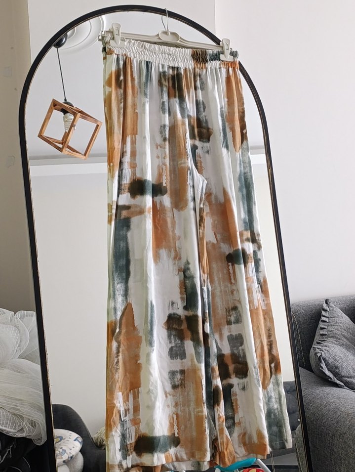 Düğmeli V Yaka Bağlama Desenli Uzun Kadın Gömlek - Görsel 4