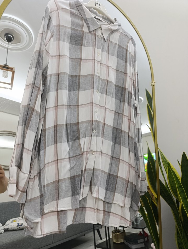 Gri Kareli Bol Kesim Keten Gömlek - Görsel 4