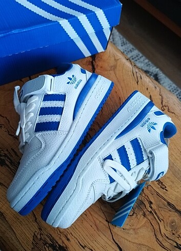 36 Beden beyaz Renk Adidas bayan Spor ayakkabı