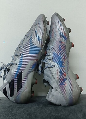 Adidas nemeziz krampon 