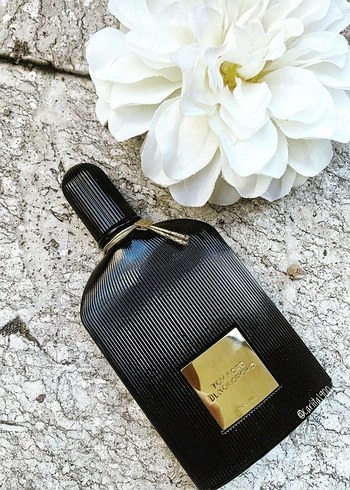 Tom Ford Black Orchid Erkek Parfümü 50 ml - Görsel 2