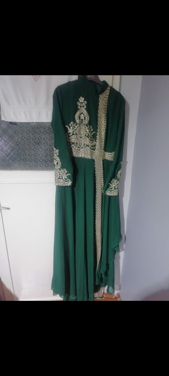 Yeşil Nakışlı Uzun Kollu Kadın Abiye - Görsel 5