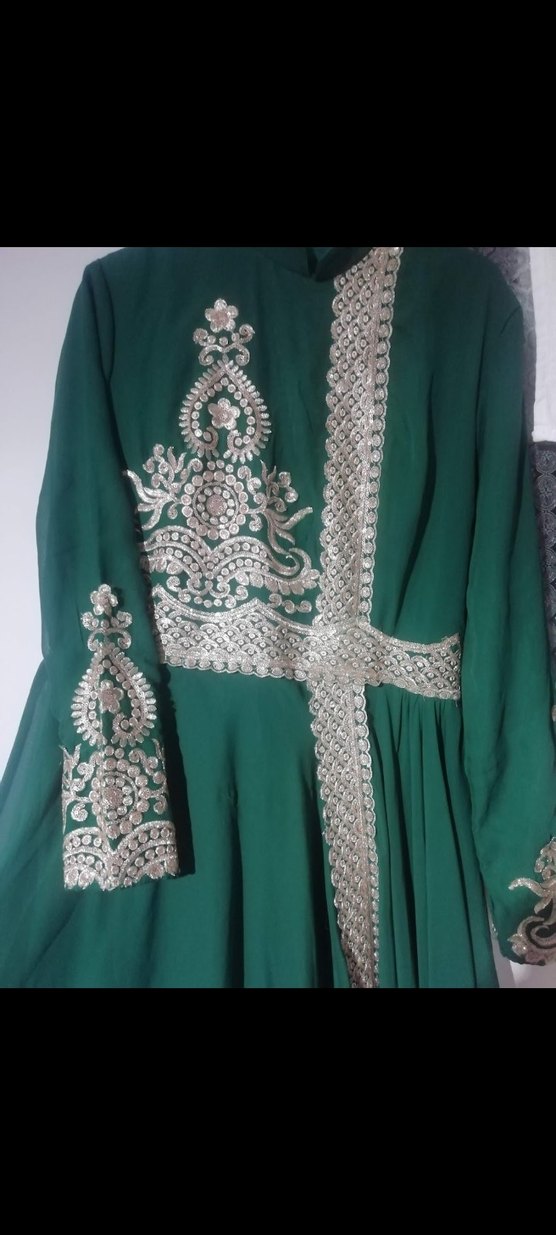 Yeşil Nakışlı Uzun Kollu Kadın Abiye - Görsel 2