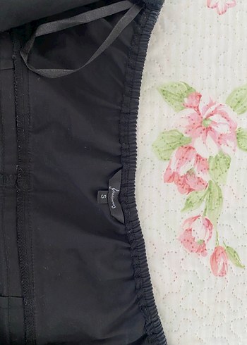 Stradivarius Düğmeli Siyah Straplez Büstiyer