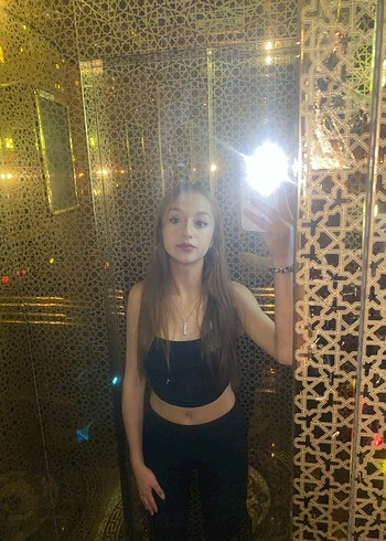 siyah Crop