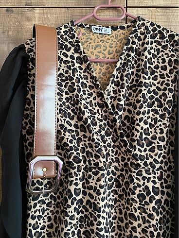 Leopar desenli elbise