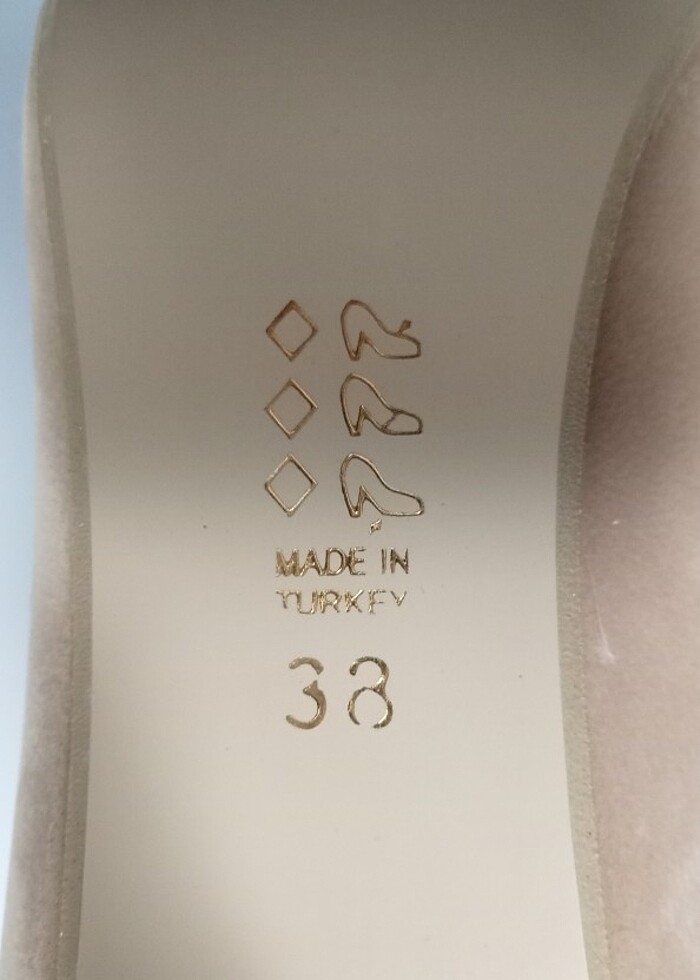 Topuklu ayakkabı - Görsel 4