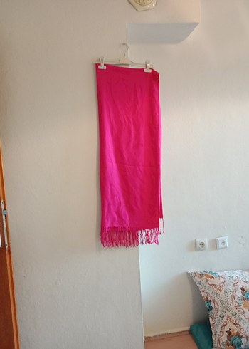 Beden pembe Renk Pembe İpek Dokulu Dökümlü Kadın Şal