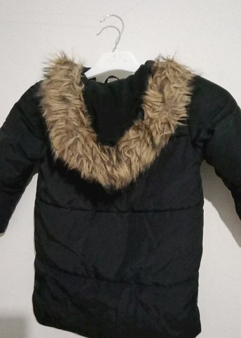 Erkek Çocuk Siyah Kürklü Mont - Görsel 6