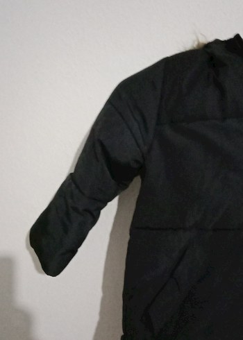 Erkek Çocuk Siyah Kürklü Mont - Görsel 12