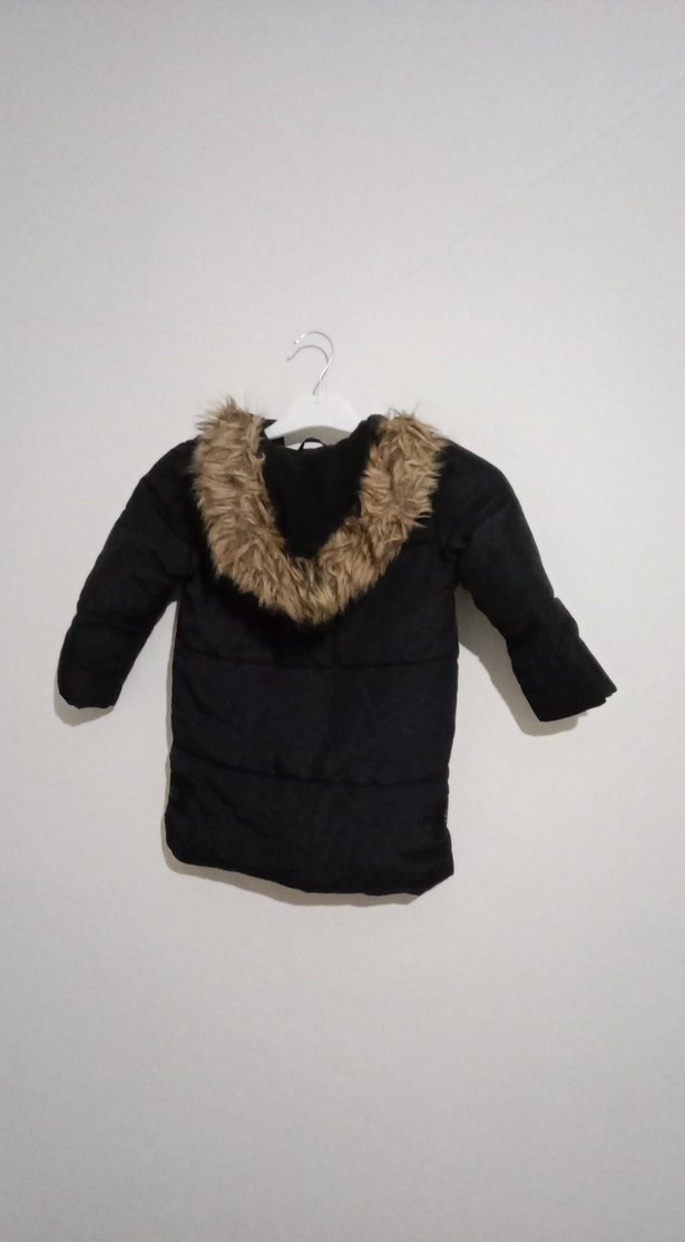 Erkek Çocuk Siyah Kürklü Mont - Görsel 3