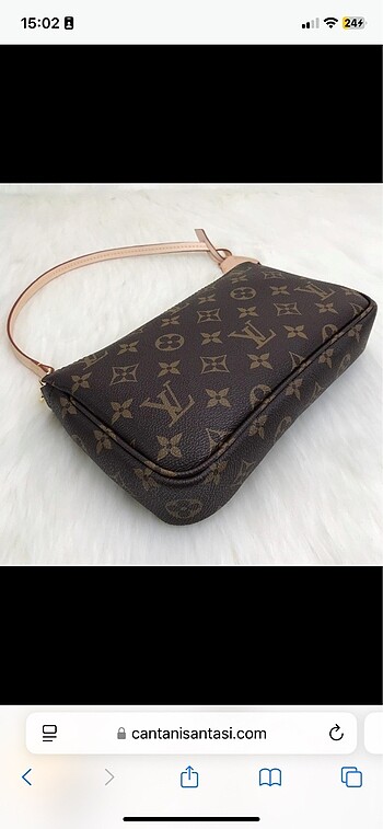 Beden Louis vuitton canta pochette accessories 22×14
