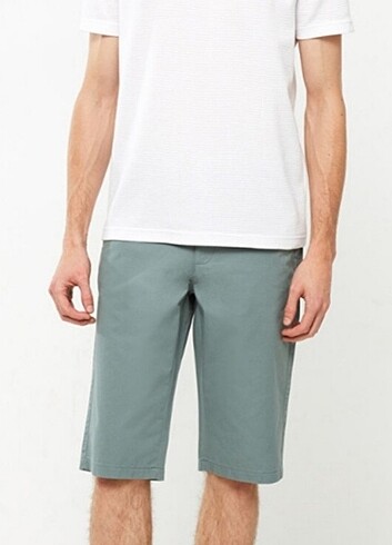 LCWAİKİKİ KLASİK STANDART KALIP ERKEK GABARDİN BERMUDA ŞORT 36 B - Görsel 8