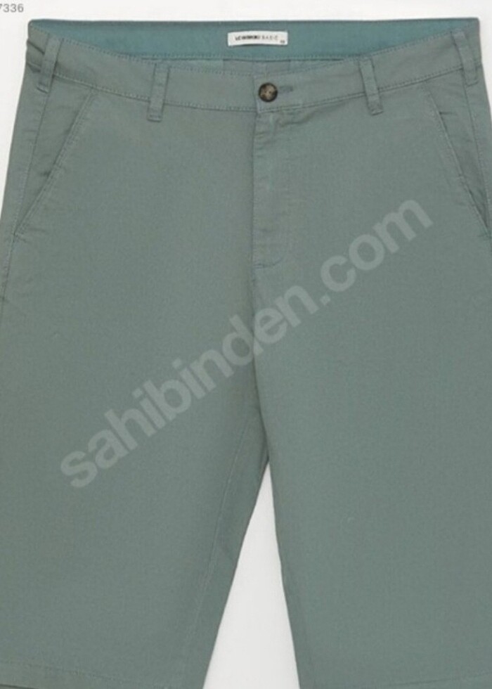 LCWAİKİKİ KLASİK STANDART KALIP ERKEK GABARDİN BERMUDA ŞORT 36 B - Görsel 2