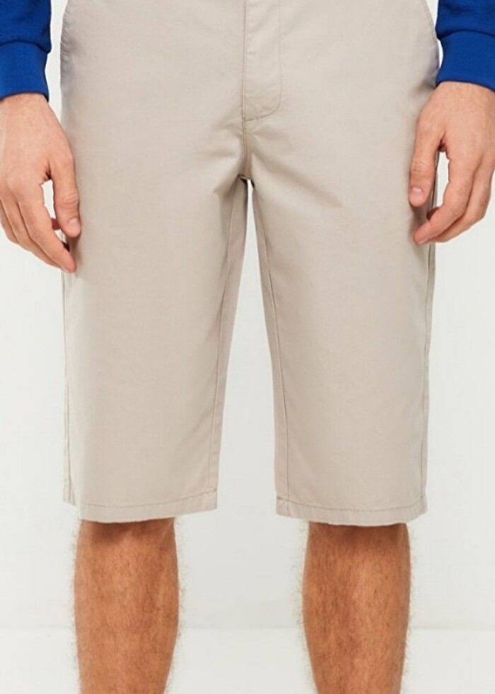 LCWAİKİKİ KLASİK STANDART KALIP ERKEK GABARDİN BERMUDA ŞORT 36 B - Görsel 5
