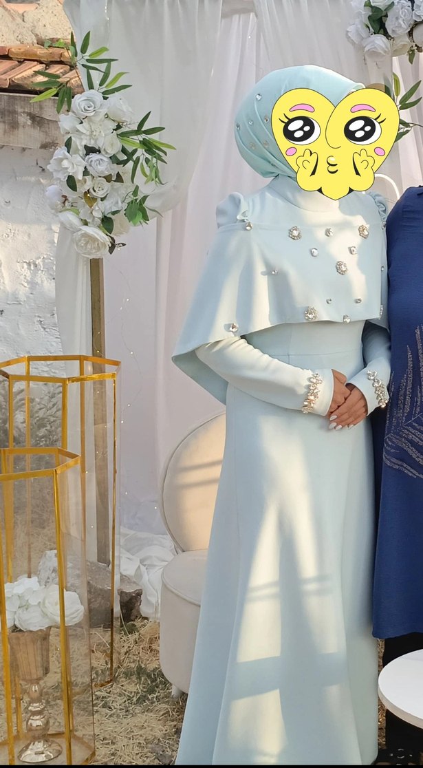 Mavi Drapeli Uzun Abiye Elbise
yalnızca 4 saat giyildi - Görsel 5