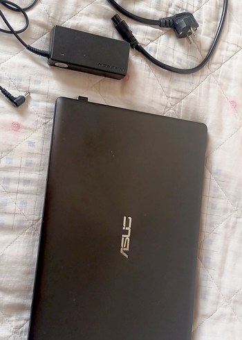 Gri ASUS Laptop - Görsel 6