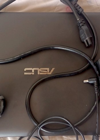 Gri ASUS Laptop - Görsel 2