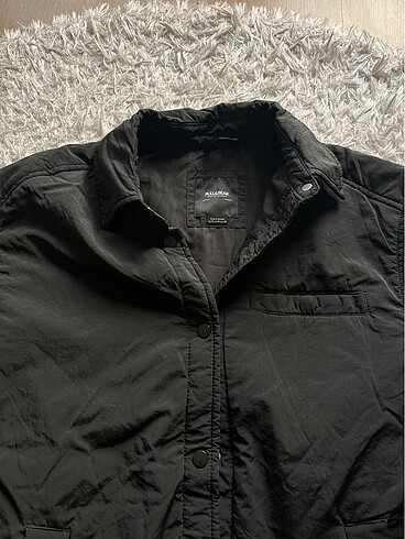 m Beden Pull and Bear Mont
