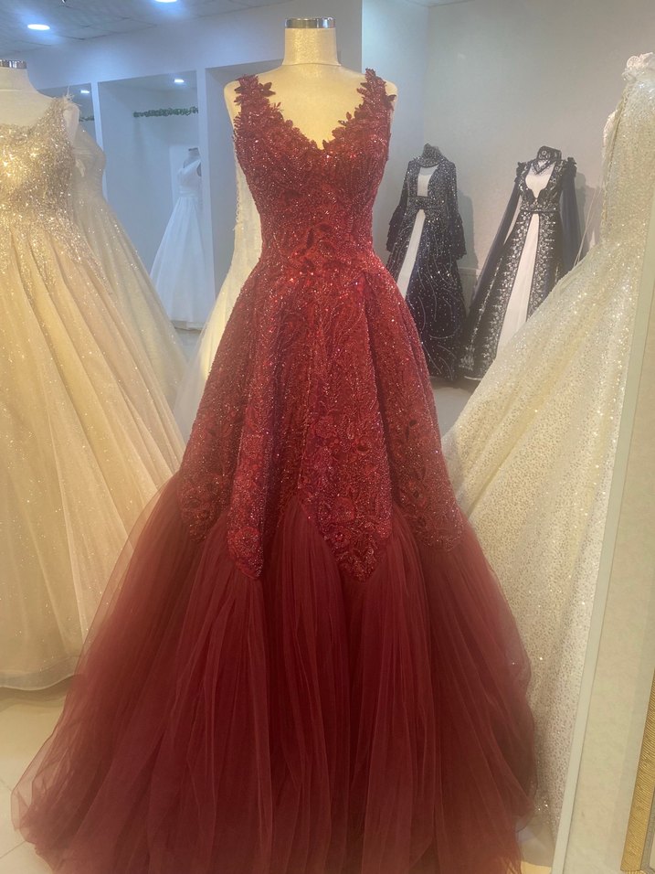 Bordo İşlemeli Boncuklu V Yaka Uzun Abiye - Görsel 3