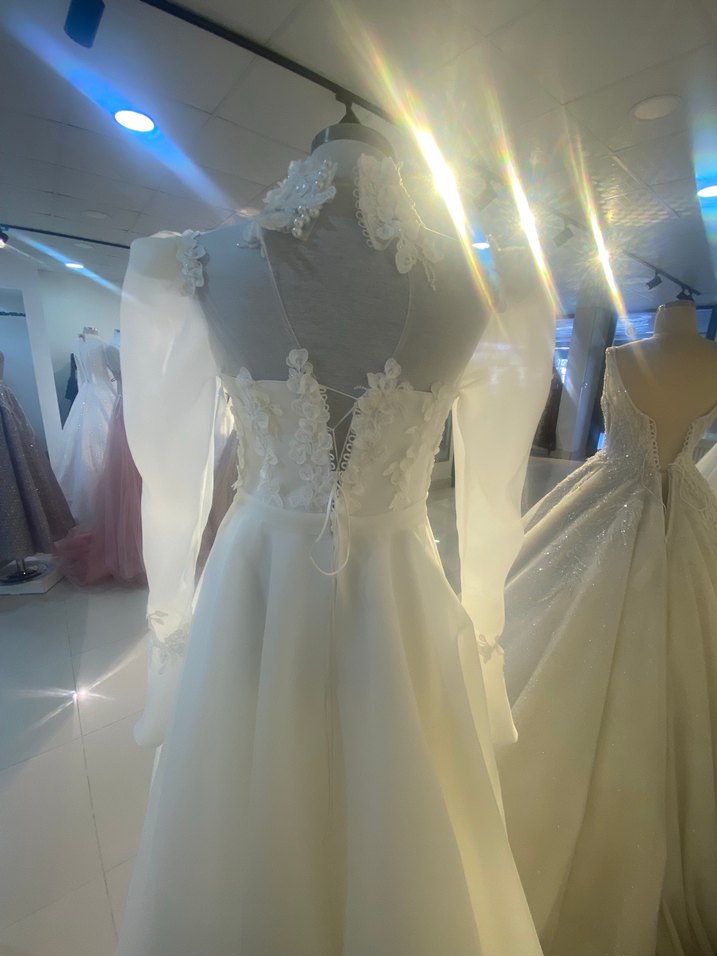 Yüksek Yakalı Vintage Gelinlik - Görsel 4