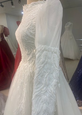 Pierre Cardin Uzun Kollu Yüksek Yakalı Gelinlik