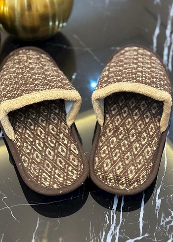 Kahverengi Nakışlı Kadın Terlikleri 4 Lü set - Görsel 3