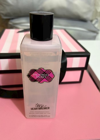 Victoria's Secret Heartbreaker Kadın Parfümü 250 ml