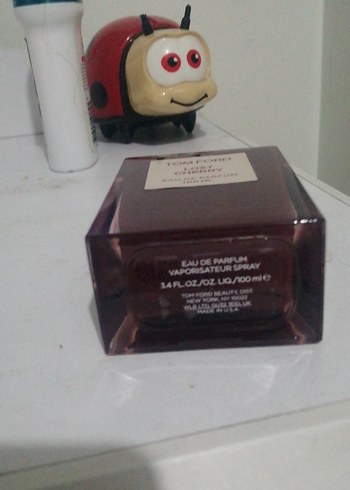  Beden Renk Tom Ford Lost Cherry Kadın Parfümü 100 ml kapagı yok