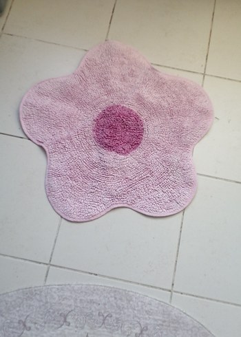 Pembe Çiçek Desenli Banyo Paspası