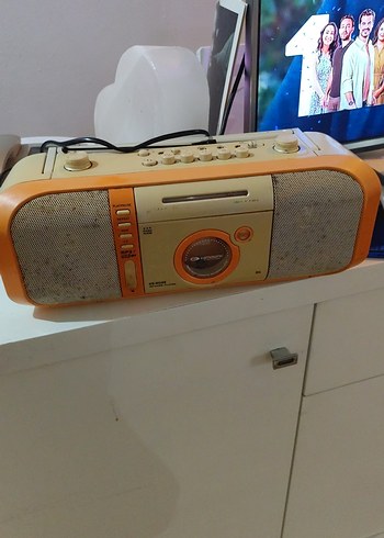 Turuncu Renkli Müzik Sistemi - Görsel 4