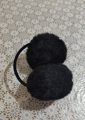 Siyah Kürklü Kadın Peluş Kulaklık - Görsel 5