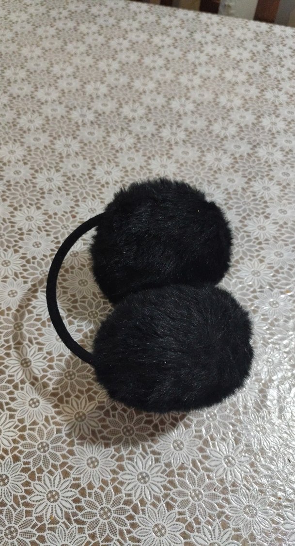 Siyah Kürklü Kadın Peluş Kulaklık - Görsel 5