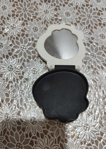 Gri Kurukafa Figürlü ayna - Görsel 5