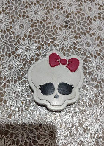 Gri Kurukafa Figürlü ayna - Görsel 3