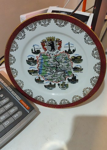 Berlin Temalı Dekoratif Tabak eskiler den - Görsel 3