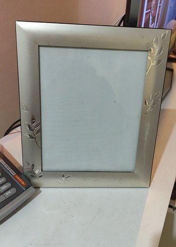 Bej Çiçek Desenli Gri Çerçeve - Görsel 2