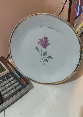 Çiçek Desenli Beyaz Tabak eskilerden - Görsel 3