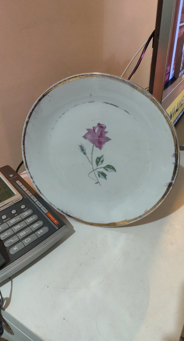 Çiçek Desenli Beyaz Tabak eskilerden - Görsel 2