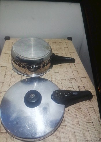 Fissler Gri Beyaz Tencere Kapaklı. Fıssler jontası tamir ıstoyor