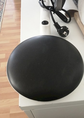 Yuvarlak Siyah Mouse Pad. Krep makıne calısıyor - Görsel 2