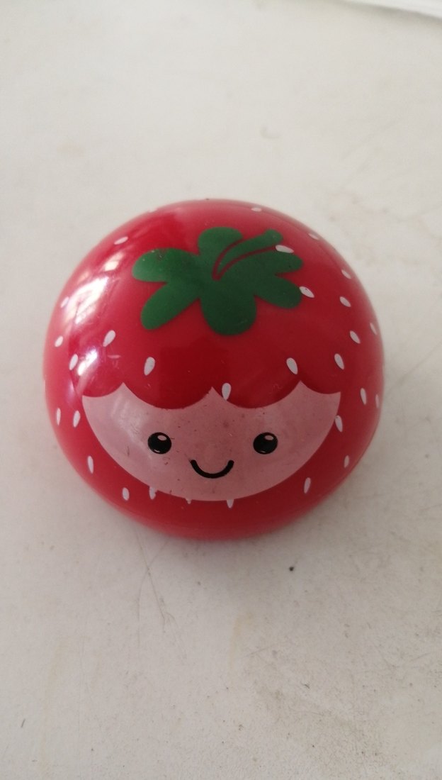 Çilek Desenli Renkli Dudak Parlatıcısı. Oyuncakk - Görsel 2