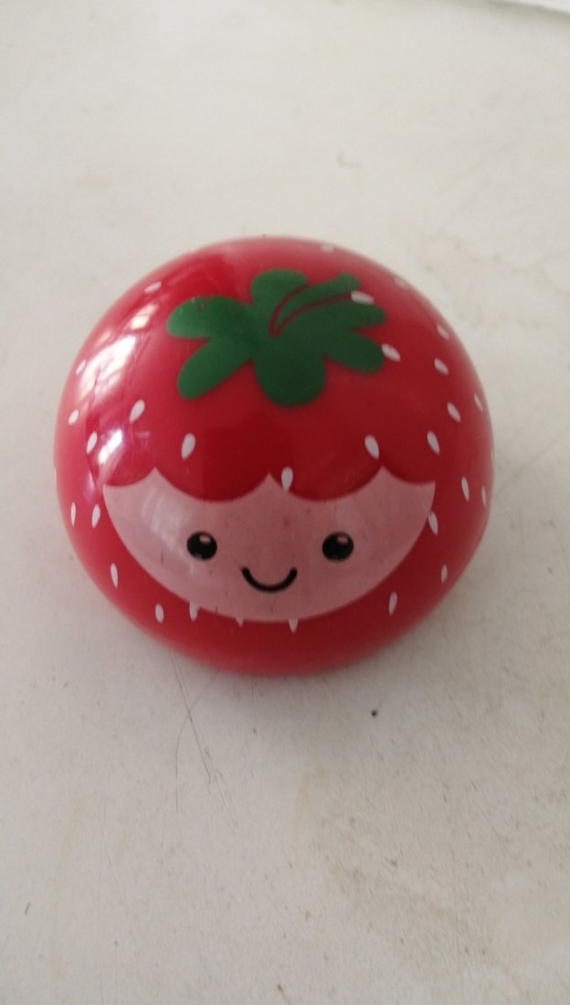 Çilek Desenli Renkli Dudak Parlatıcısı. Oyuncakk - Görsel 3